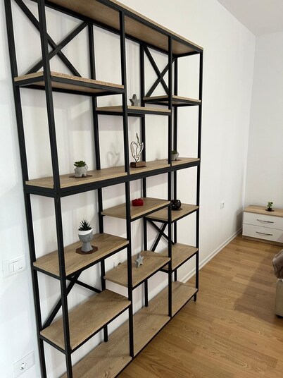 Modern downtown room with private bathroom. Pets allowed.