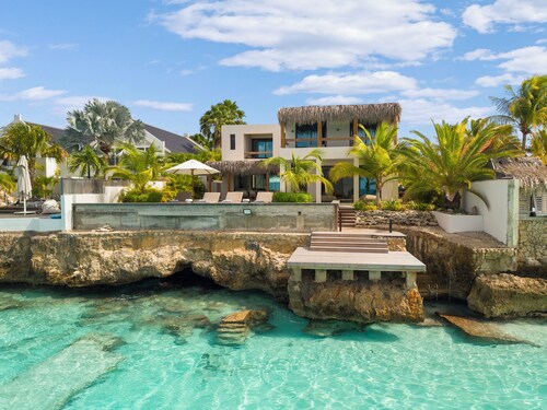 Amazing Piet Boon ocean front villa on Bonaire; Villa Tjitjak 