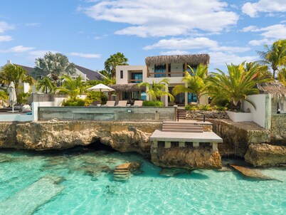 Amazing Piet Boon ocean front villa on Bonaire; Villa Tjitjak 