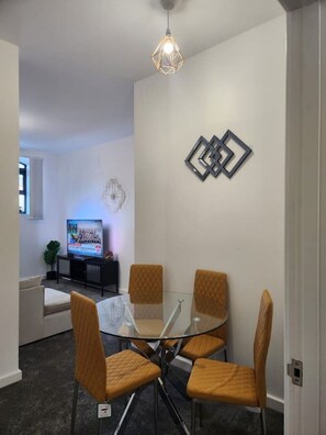 Interior - HOME AWAY FROM HOME (Burton upon Trent)