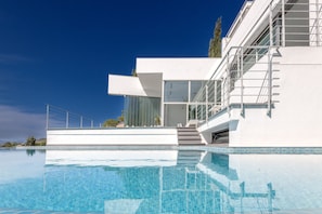 Villa | 3 bedrooms - Villa Petrer in Javea X bia (Javea)