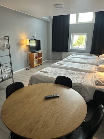 Sistema de insonorización, wifi gratis y ropa de cama