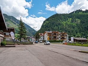 Esterni