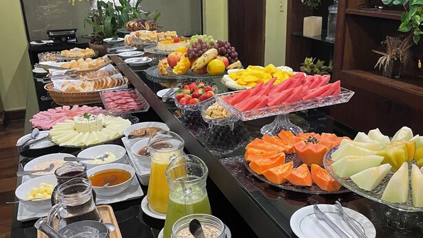 Free daily full breakfast - Planalto Hotel (Canoinhas)