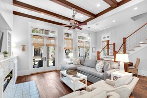 Smart TV - PRIVATE BEACH/POOL ACCESS-Spacious and Comfortable-Relaxing Outdoor Space (Rosemary Beach)