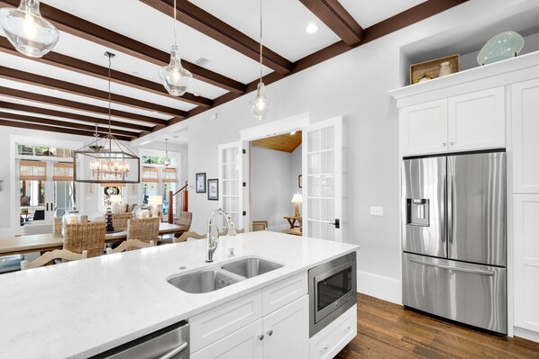 Dining tables, kitchen islands