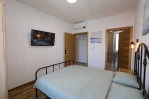 3 bedrooms, free WiFi, bed sheets - Charming Villa Kristina with Pool (Gabonjin (Krk))
