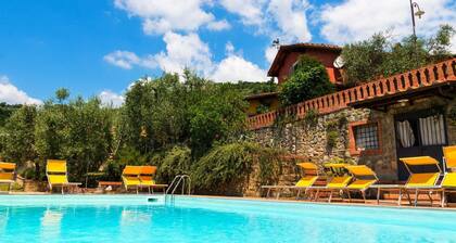 Farmhouse in Tuscany with Pool & Sauna