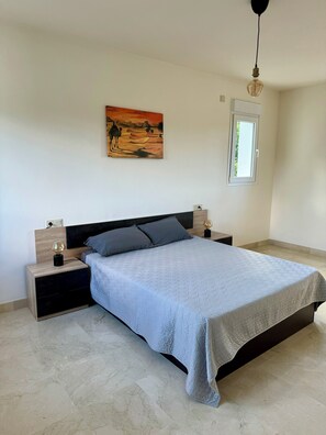 4 Schlafzimmer, Bügeleisen/Bügelbrett, WLAN, Bettwäsche