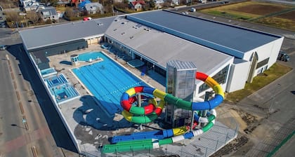 3BR Keflavík Home, Sleeps 7, 8 Min to KEF Airport