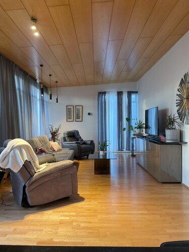 3BR Keflavík Home, Sleeps 7,  8 Min to KEF Airport