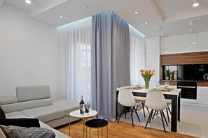 Appartement Deluxe, vue cour intérieure