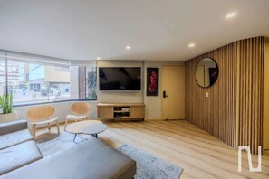 TV