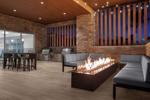 Restaurant - Home2 Suites By Hilton Eureka (Eureka)