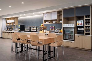 Desayuno bufé gratuito y diario