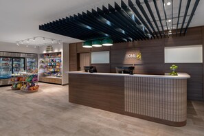 Reception - Home2 Suites By Hilton Sheboygan (Sheboygan)