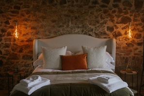 1 chambre, lit parapluie, draps fournis