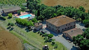 Unclassified image, 2 of 35, button - Agriturismo in Tuscany with Pool and Wine Tasting (Peccioli)