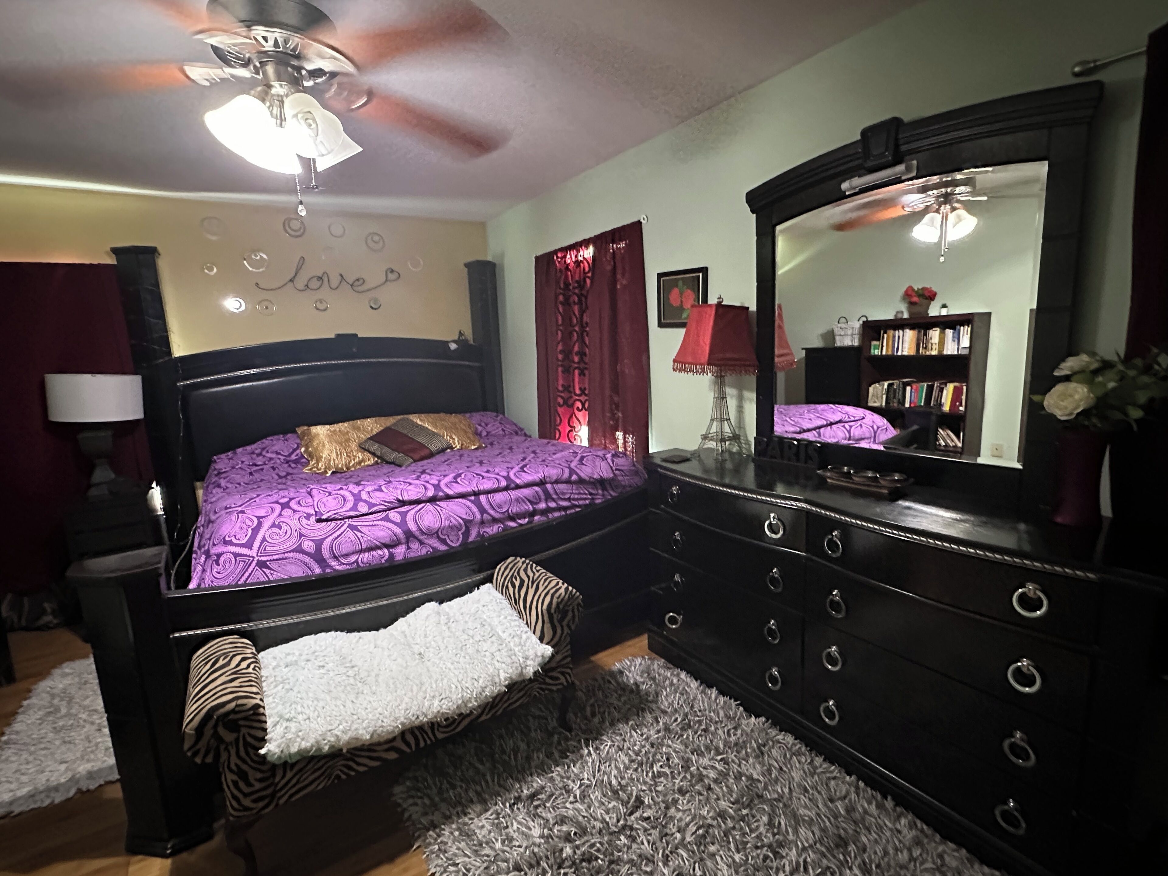 3 bedrooms, desk, iron/ironing board, WiFi