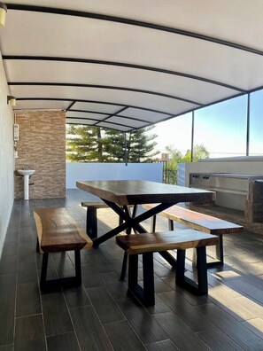 Apartment, Multiple Beds, Kitchenette, City View | Terrace/patio