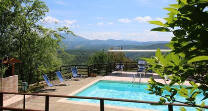 Farmhouse in Apecchio with Pool & Spa