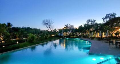 Apartamento de Alto Luxo, Quarto e Sala, no Icônico Balneário de Praia do Forte