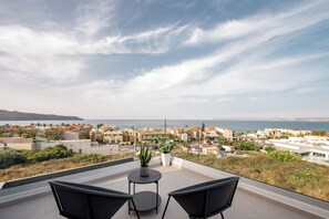 Terrace/patio - Villa Icons (Agia Marina)