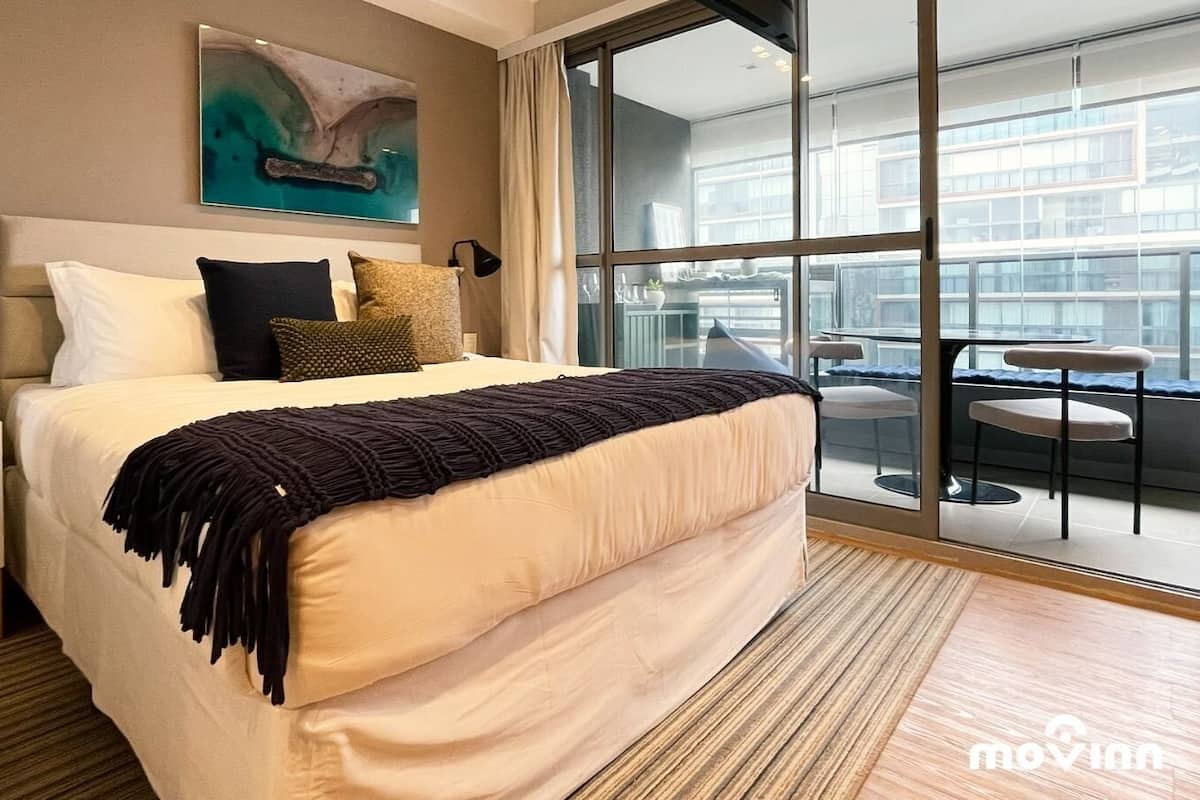 Studio | Laptop workspace, blackout drapes, iron/ironing board, free WiFi