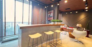 Apartamento Fámilia | Lobby - NINE 3134 - Jardim Paulista (São Paulo)