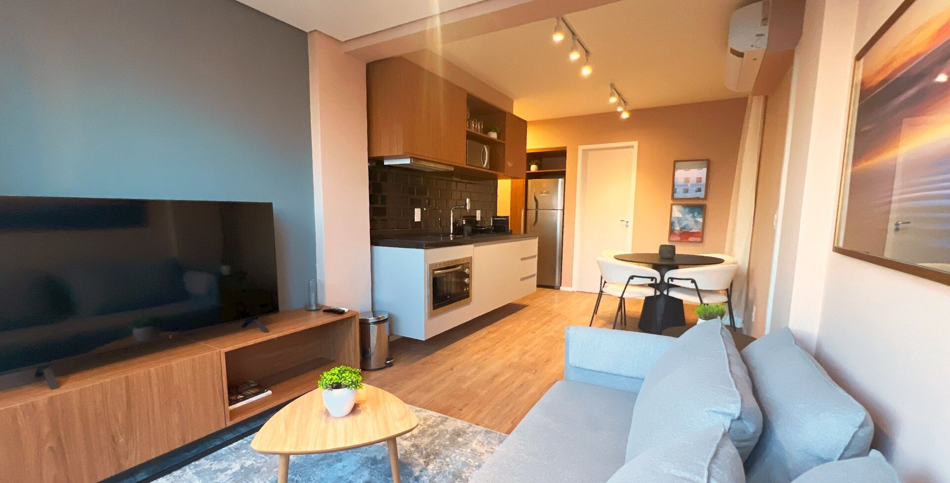 شقة | منطقة المعيشة | تلفزيون ذكي