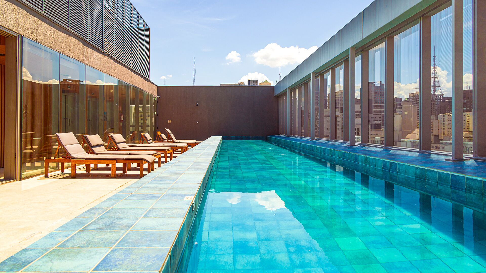 Studio | Pool