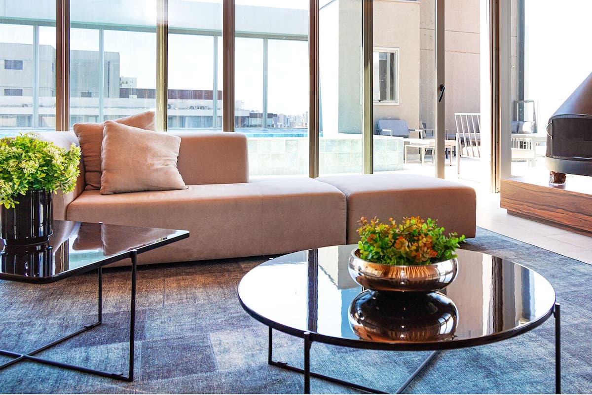 Basic Studio | Living area | Smart TV