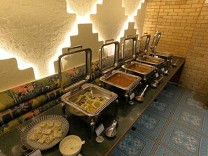 Dining - Hotel Mumbai House Malad (Mumbai)