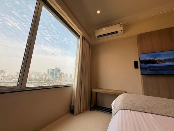 Room - Hotel Mumbai House Malad (Mumbai)