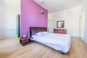 1 bedroom, free WiFi, bed sheets