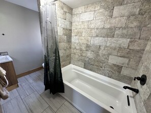 Towels, soap, shampoo, toilet paper
