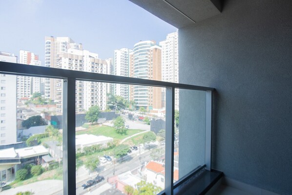 Basic Apartment | Balcony - VN Apiacás by Housi (São Paulo)