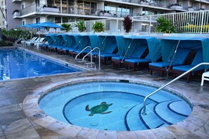 Pool - Whaler Resort, Kaanapali Beach - One Bedroom Ocean View (Lahaina)