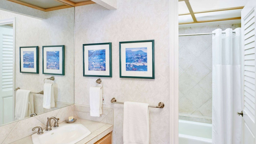 Whaler Resort, Kaanapali Beach - One Bedroom Ocean View - Kaanapali, HI