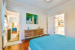 3 habitaciones, tabla de planchar con plancha, wifi y ropa de cama 