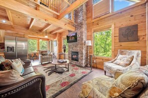 Smart TV, chimenea, videojuegos y oficina