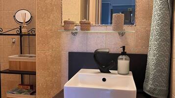 Hus, 1 soverom, byutsikt | Bad