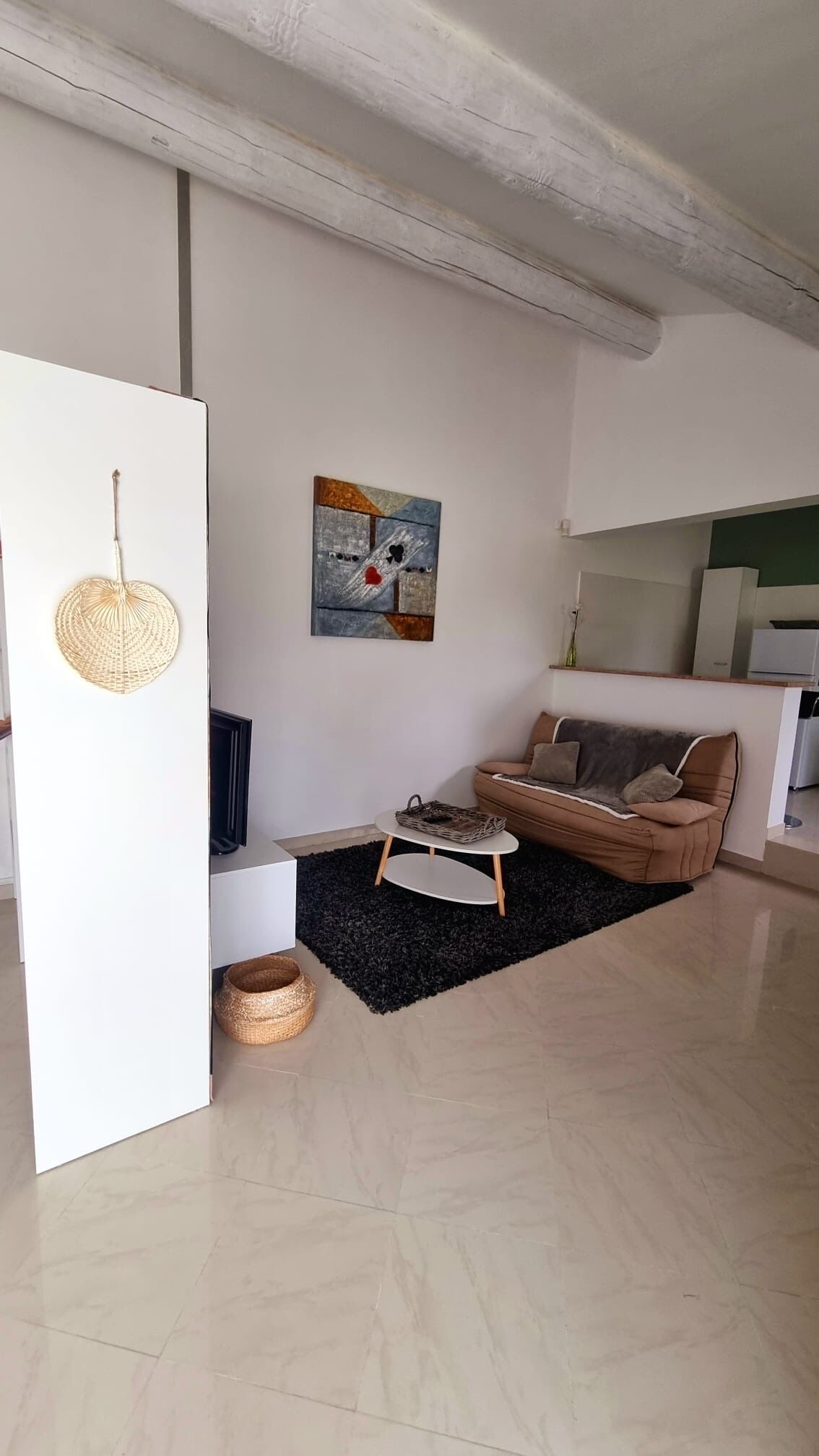 Smart TV, table tennis