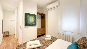2 chambres, fer et planche à repasser, Wi-Fi gratuit, draps fournis