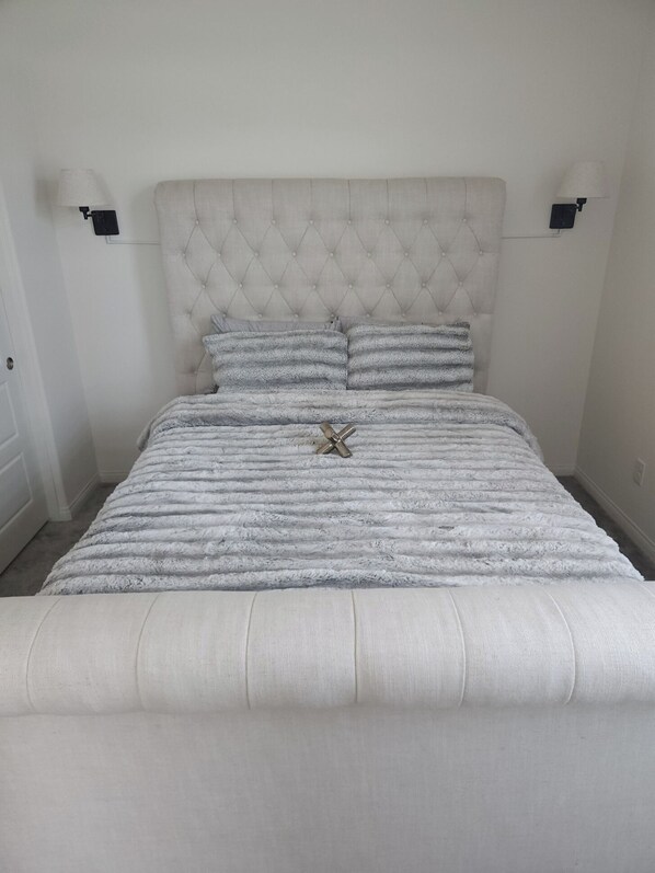 1 bedroom, in-room safe, free WiFi, bed sheets