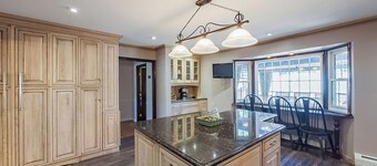 Upscale Home with Heated Inground Pool 15 mins to Knoebels