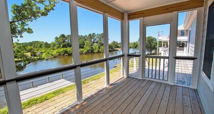 Canalfront, water views, wild horses! 4x512, No Bad Days