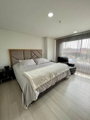 Apartment, 5 Bedrooms, Accessible, Balcony | 5 bedrooms - 160m2 Luxury Apartment Tourist Area, El Poblado (Envigado)