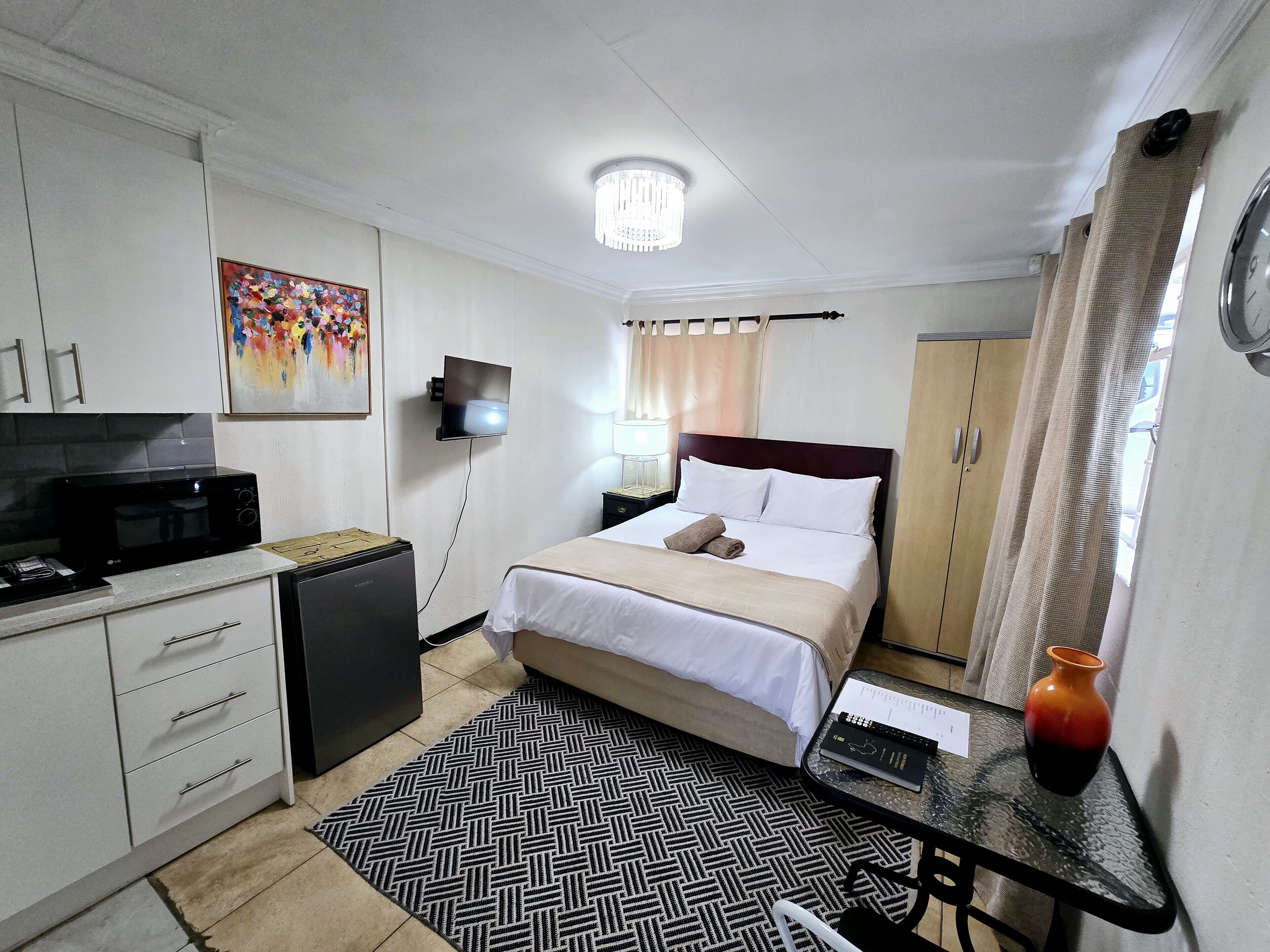 熨斗/熨衣板、WiFi、床单