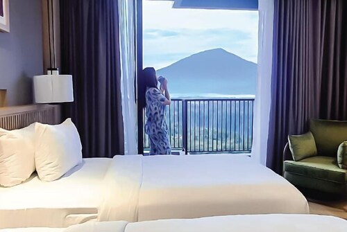 The Balcone Suites & Resort